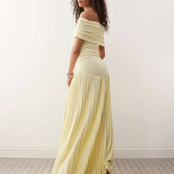 NWT Lioness Field of Dreams Off Shoulder Drop Waist Pleated Maxi Dress S/M - Picture 2 of 6